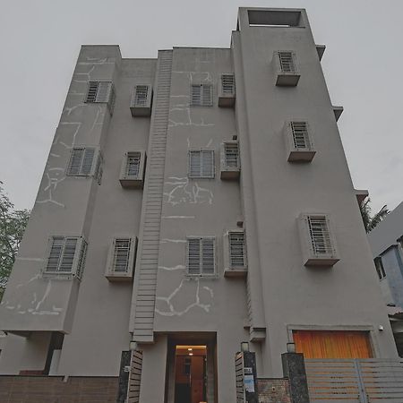Super Townhouse Hotel All In One Near City Centre Salt Lake Salt Lake City Екстериор снимка