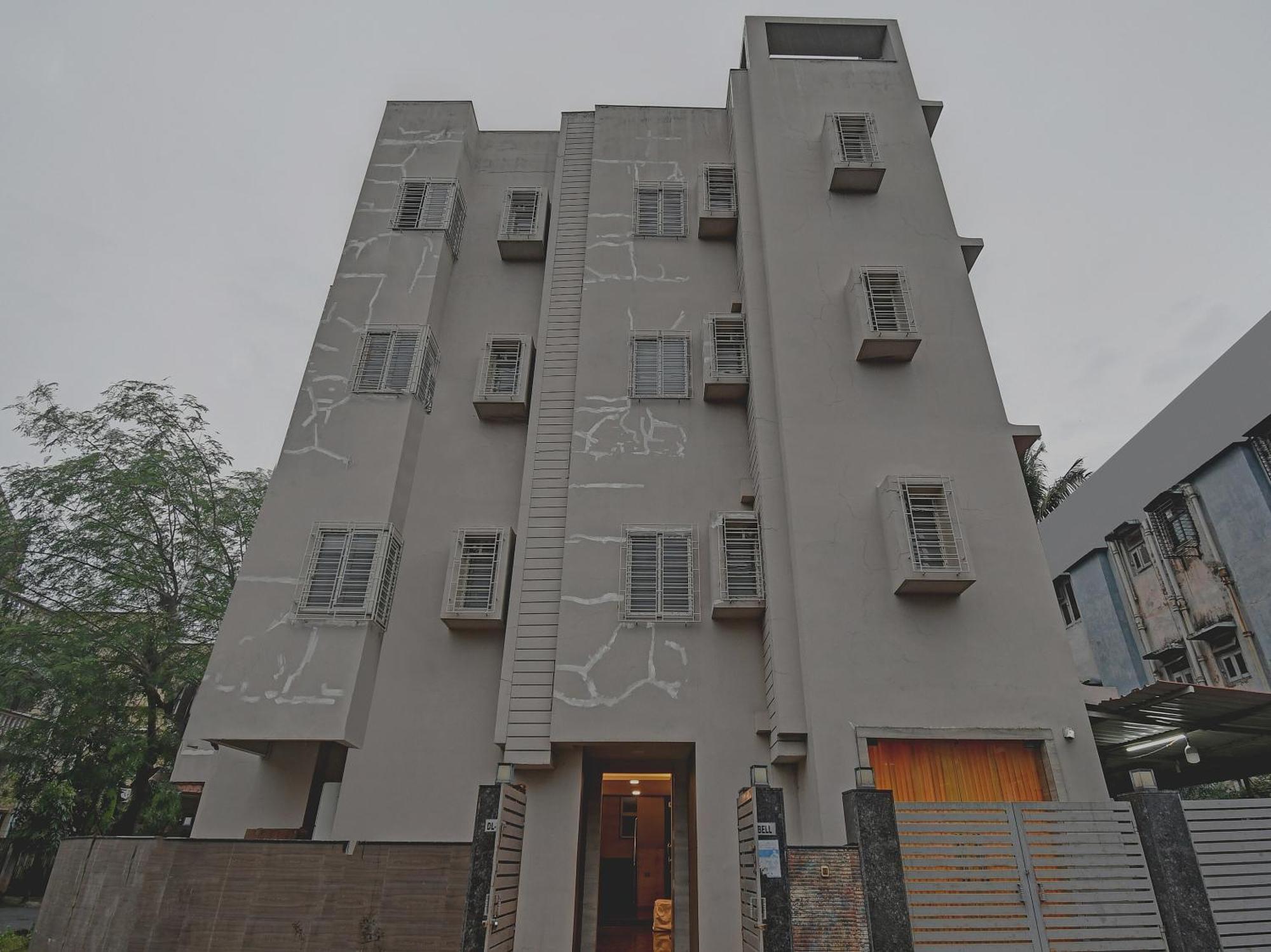 Super Townhouse Hotel All In One Near City Centre Salt Lake Salt Lake City Екстериор снимка